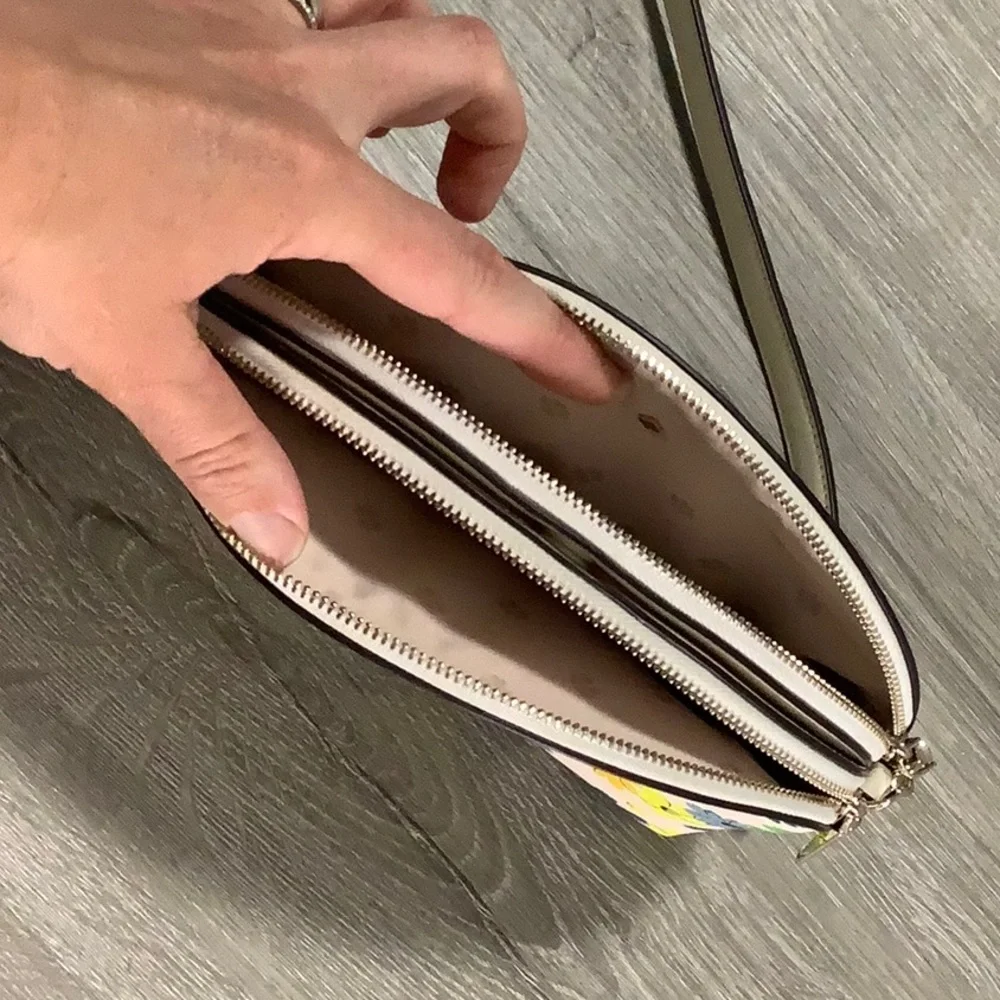 kate spade reposhing this